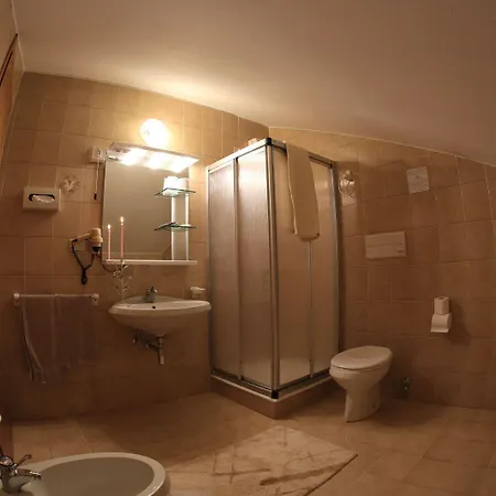 Cristina Отель 3*